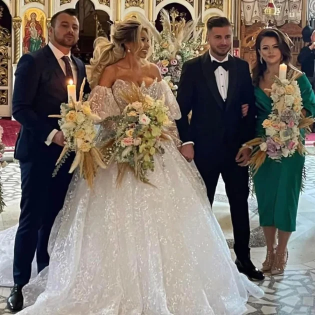 Roxana Vașniuc își donează rochia de mireasă după divorțul de Ionuț Bodi: „Ofer cadou rochie de mireasă”