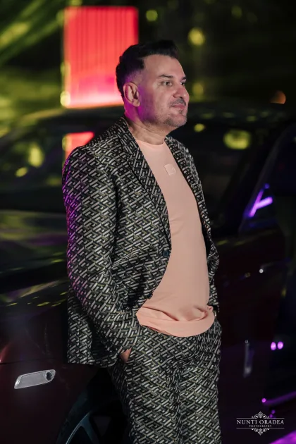 Cât a plătit Adi de la Vâlcea pentru apartamentul din Dubai, cantărețul e rezident acolo