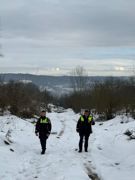 Laurențiu și Cornel, polițiștii care au salvat un bărbat spânzurat în Ghelari, Hunedoara: intervenție după un apel la 112