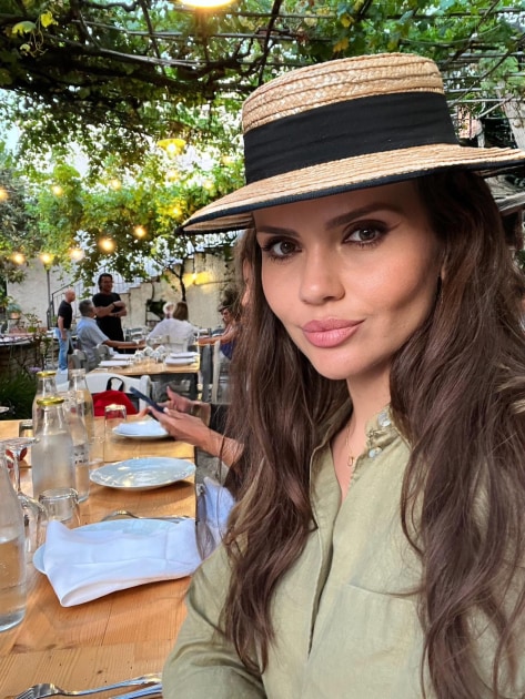 Cristina Șișcanu îl contrazice pe Cătălin Botezatu, după atacul la influenceri: „Tocmai te-am văzut în Turcia promovând o clinică”