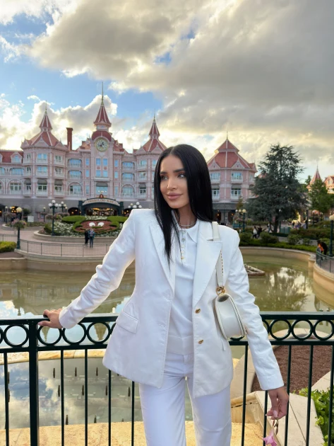Adelina Pestrițu, întrebată ce avere are: „Nici eu nu știu. Dacă aflați, să îmi spuneți și mie!”