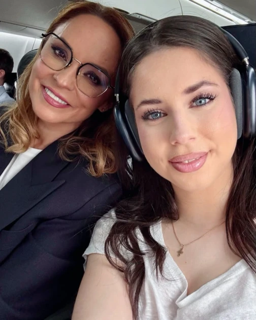 Andreea Marin și Violeta Bănică, din nou împreună la TIFF 2026: ținute coordonate și mesajul „Un TIFF de neuitat”