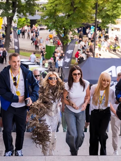 Loredana Groza, fotografii din culisele galei de retragere a Simonei Halep: Halep, Hagi, Năstase și Nadia, în același cadru