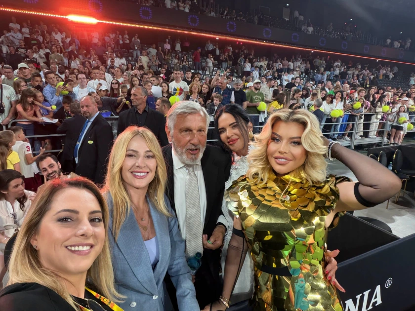 Loredana Groza, fotografii din culisele galei de retragere a Simonei Halep: Halep, Hagi, Năstase și Nadia, în același cadru