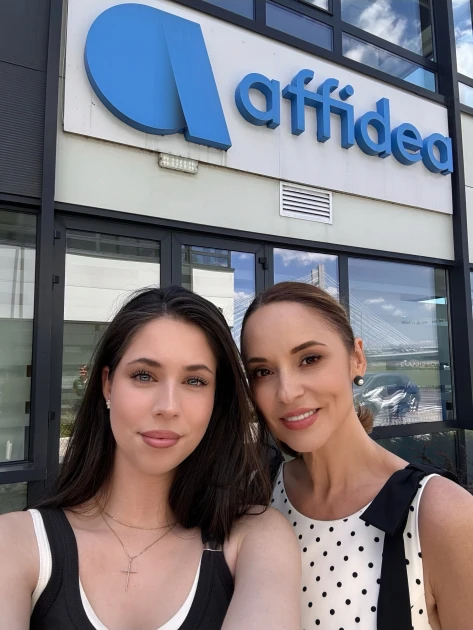 Andreea Marin și Violeta Bănică, din nou împreună la TIFF 2026: ținute coordonate și mesajul „Un TIFF de neuitat”