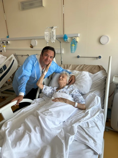 Daniel Buzdugan, momente grele după urgența mamei sale: Mărioara, 91 de ani, a ajuns la „Sf. Spiridon” din Iași