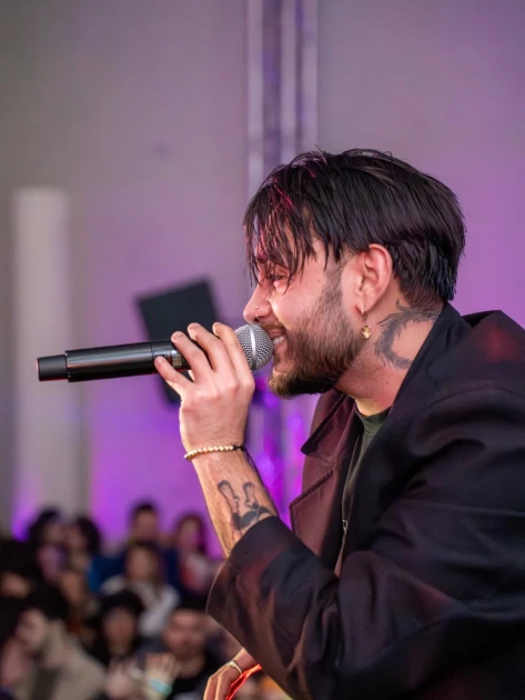 Johny Romano, după retragerea din lumina reflectoarelor: „Eu alerg. Mă concentrez foarte mult pe muzică”
