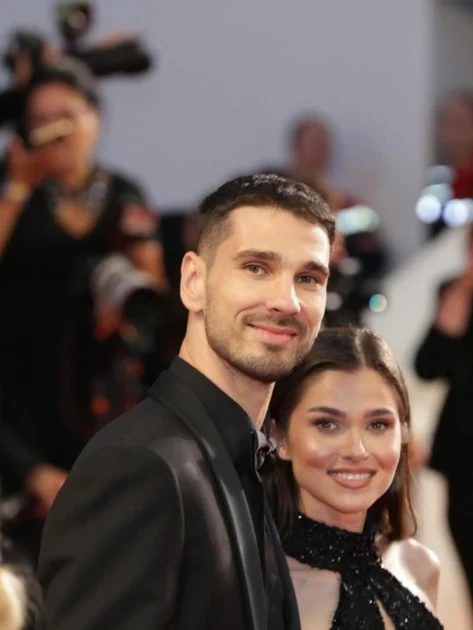Anghel Damian, în „Altceva cu Adrian Artene”: culisele „Clanul” și ce spune despre viața de familie cu Theo Rose