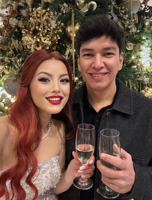 De pe scenă acasă: cum gestionează Elena Gheorghe cariera, copiii și relația de cuplu