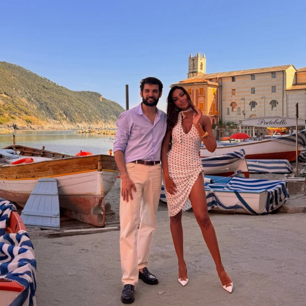 Richard Abou Zaki, imagini cu Mădălina Ghenea în Sestri Levante: „Zile speciale de înregistrări” și un proiect anunțat