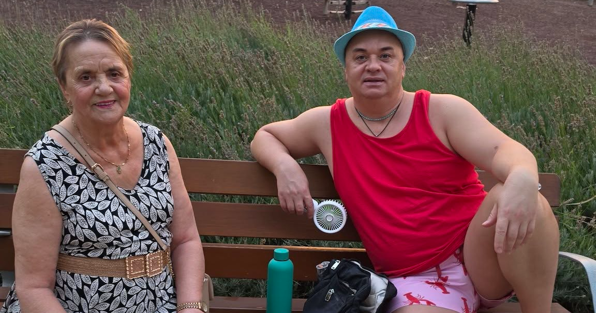 Cristi din Banat cere ajutor pe TikTok: mama lui, cu vânătăi la ochi după un accident și dureri după perfuzii