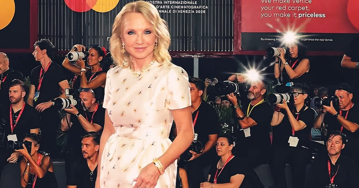 Camelia Șucu, apariție elegantă la Festivalul de Film de la Veneția 2026: rochie ivoire și bijuterii Roberto Coin