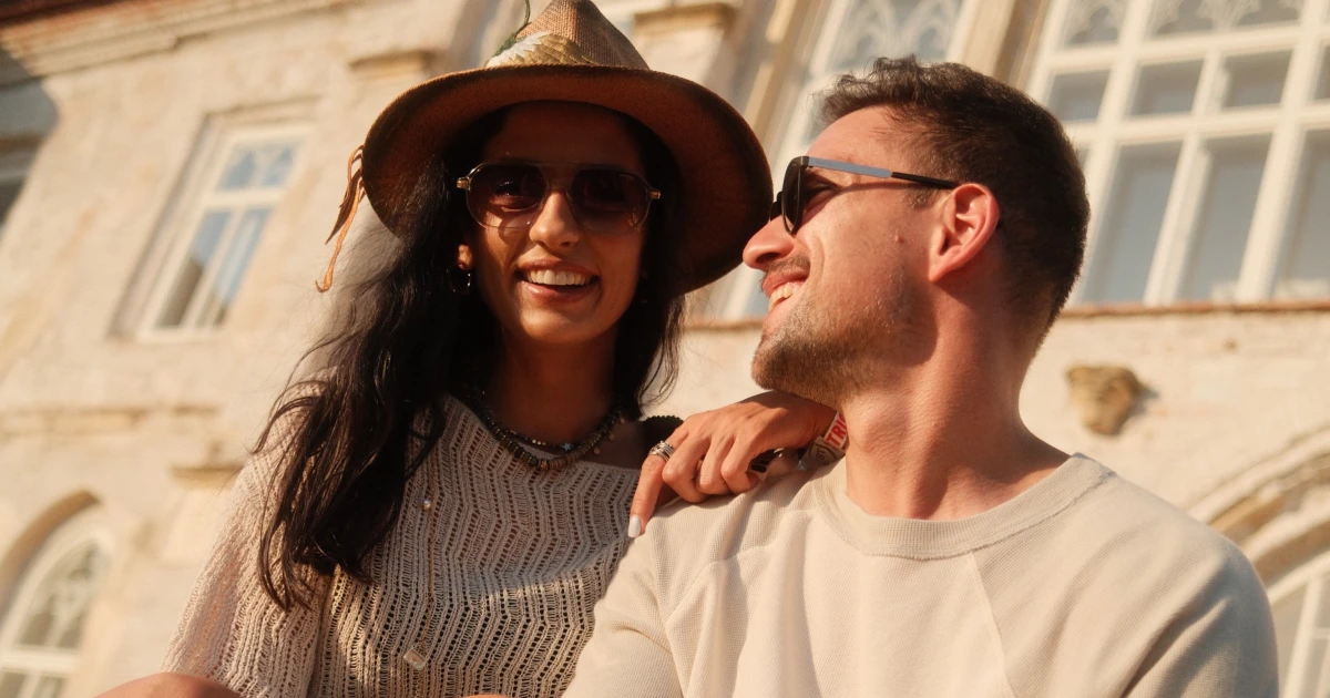 Vlad Gherman și Oana Moșneagu, părinți pentru prima oară? Gestul dintr-o fotografie a stârnit întrebarea: „Vine un bebe?”