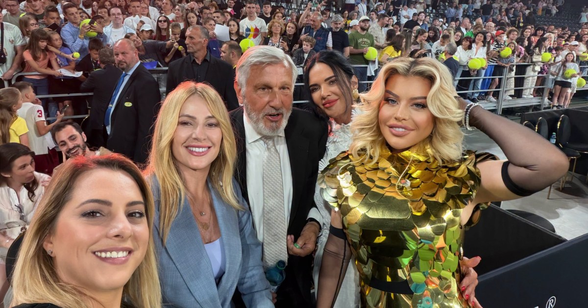 Loredana Groza, fotografii din culisele galei de retragere a Simonei Halep: Halep, Hagi, Năstase și Nadia, în același cadru
