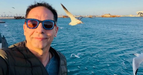 Dan Negru, despre parenting cu adolescenți: „Încercăm să legăm o prietenie cu ei”. Cum vede limitele și echilibrul în familie