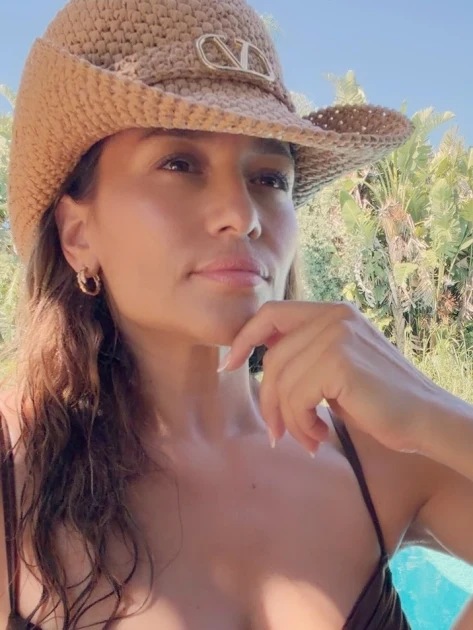 Claudia Pătrășcanu, imagini din vacanța din Turcia: „E o strategie!” Ce spune despre slăbit și cântar