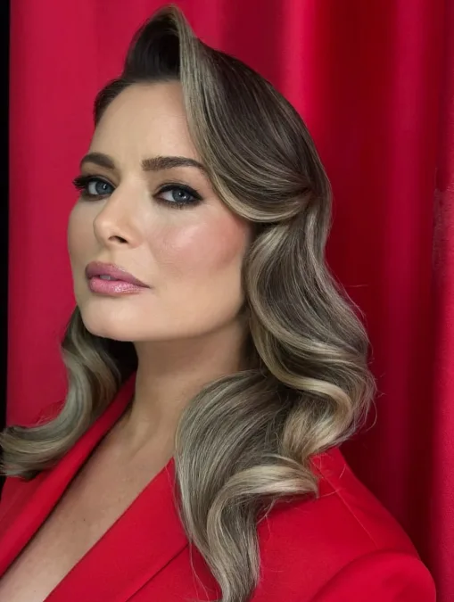 Laura Cosoi își surprinde fanii: prima imagine cu burtica de gravidă și mesajul plin de emoție