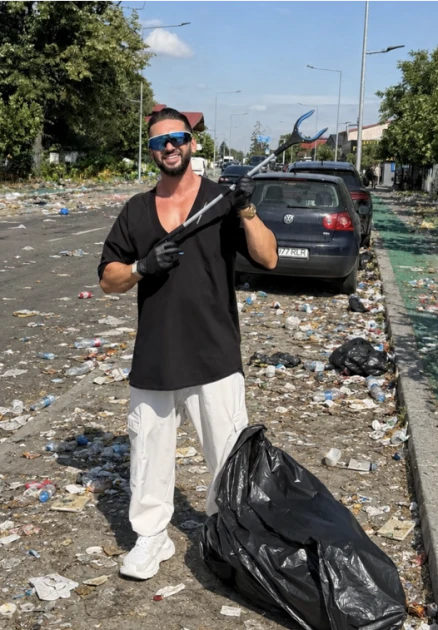 Dorian Popa, surprins de gunoaiele de pe o stradă din Domnești: „E jale”. A strâns deșeurile în cadrul muncii în folosul comunității
