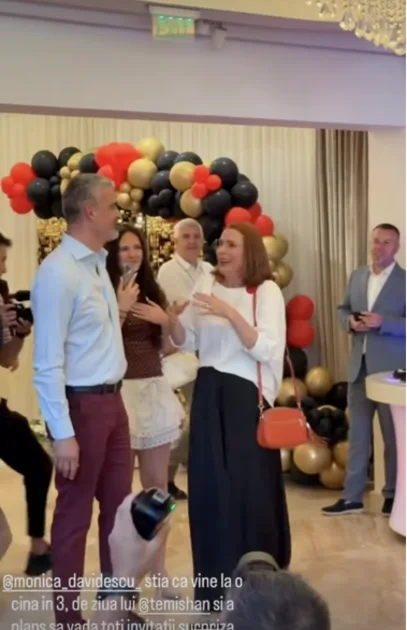 Aurelian Temișan, petrecere surpriză pentru Monica Davidescu: 20 de ani de căsnicie, peste 260 de invitați. „De o lună de zile am mimat relaxarea”