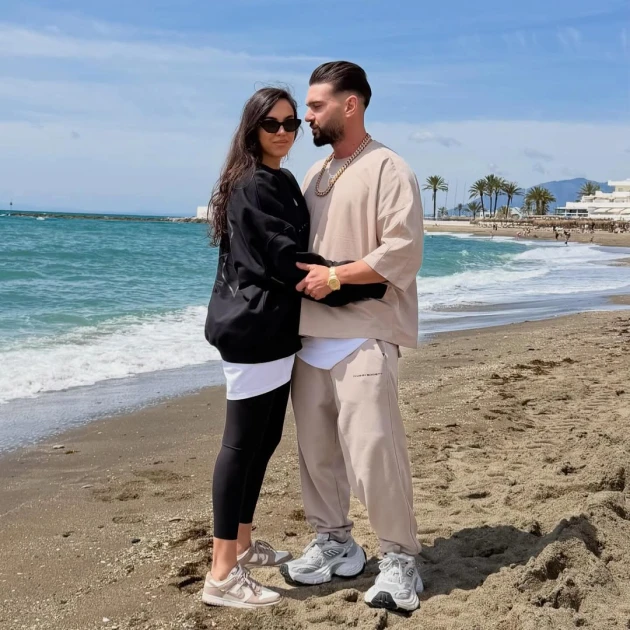 Dorian Popa și Andreea, luna de miere în Sardinia, alături de viitorii nași: „Avem o plecare cu viitorii nași ai copilașului nostru”