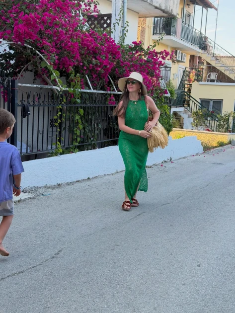 Adela Popescu și Radu Vâlcan, vacanță în Grecia cu cei trei băieți: Rhodos, Lindos și „cel mai frumos moment” la apus